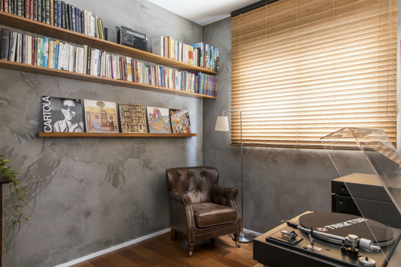 parede de cimento queimado em ambiente minimalista