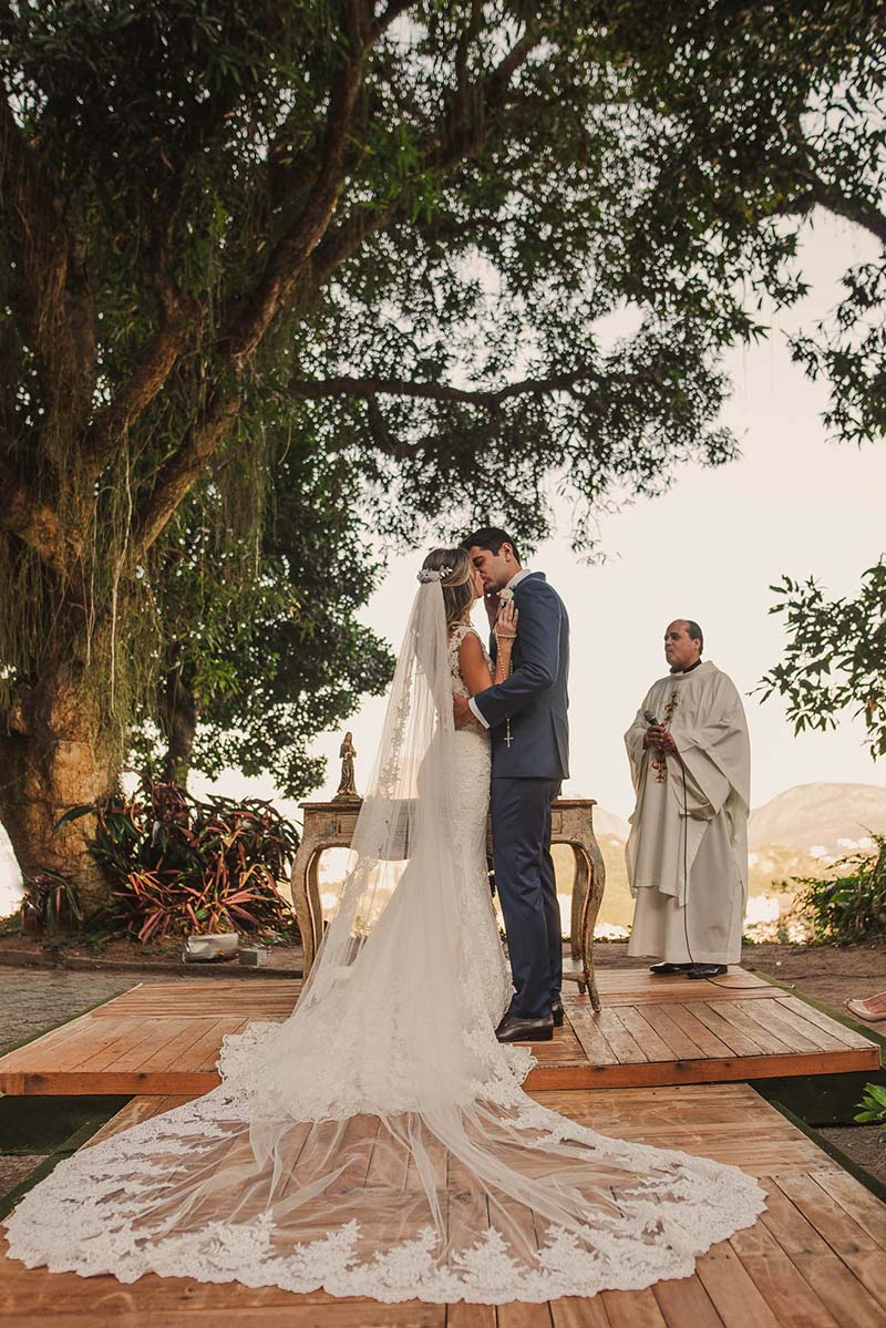 cerimônia do casamento real Renata e Gabriel na Mansão Santa Teresa