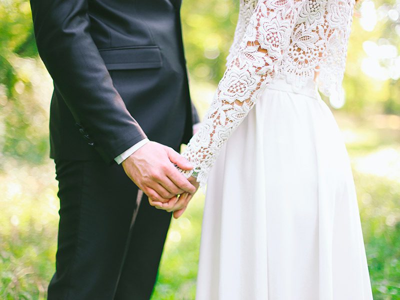 Tradições de casamento Conheça origens e significados|Tradições de casamento Conheça 10 origens e significados|Conheça-10-origens-e-significados do casamento|Conheça 10 origens e significados casamento-anel|Conheça 10 origens e significados mão esquerda|Conheça 10 origens e significados alianças|Conheça 10 origens e significados no casamento pombos|Conheça 10 origens e significados casamento vestido|Conheça 10 origens e significados casamento grinalda|Conheça 10 origens e significados casamento véu|Conheça 10 origens e significados casamento buquê|Conheça 10 origens e significados casamento beijo|Conheça 10 origens e significados casamento novo velho e azul|Conheça-10-origens-e-significados-casamento-anel|Conheça 10 origens e significados casamento novo velho e azul|Conheca 10 origens e significados casamento vestido|Tradições no casamento|Tradições de casamento
