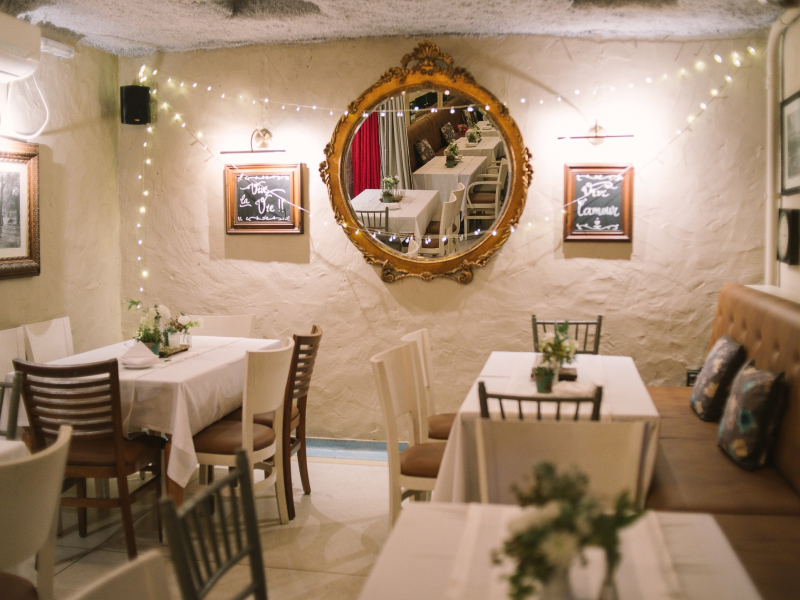 vie rose mini wedding 