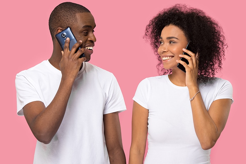 adiar o casamento telefonema