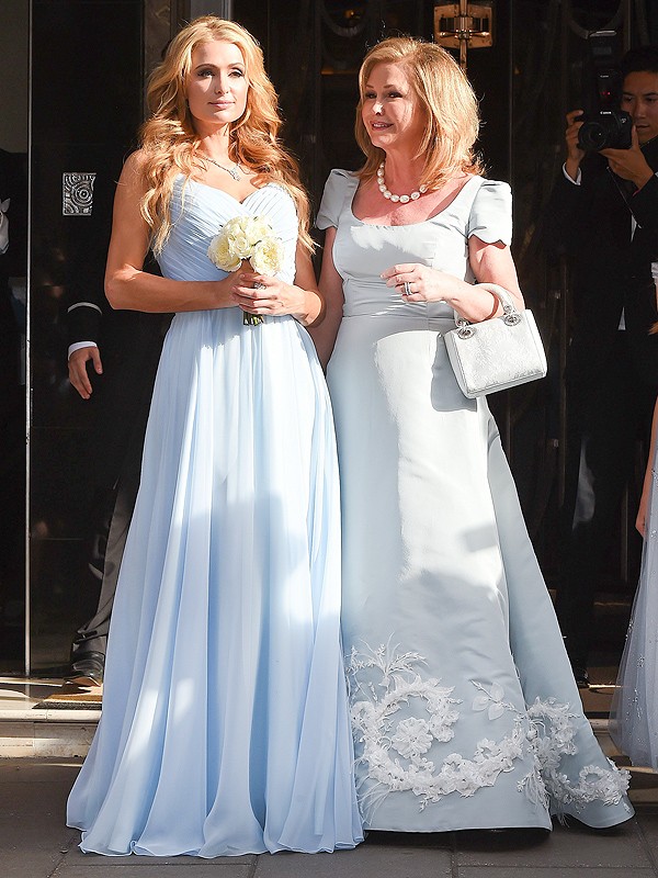 Paris Hilton e Kathy Hilton no casamento Nicky Hilton e James Rothschild