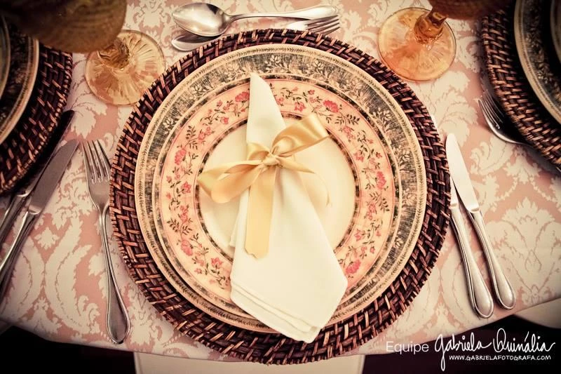 casamento no inverno: lareira portátil no lounge externo