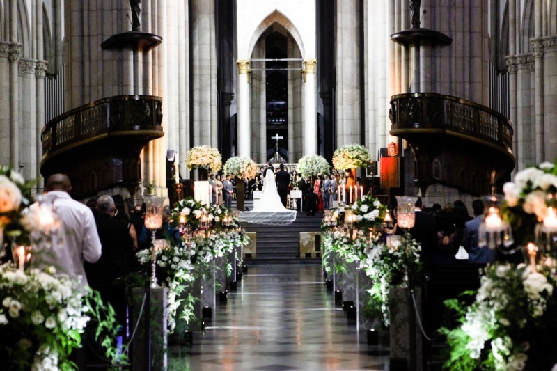 cerimônia de casamento tradicional na Catedral da Sé