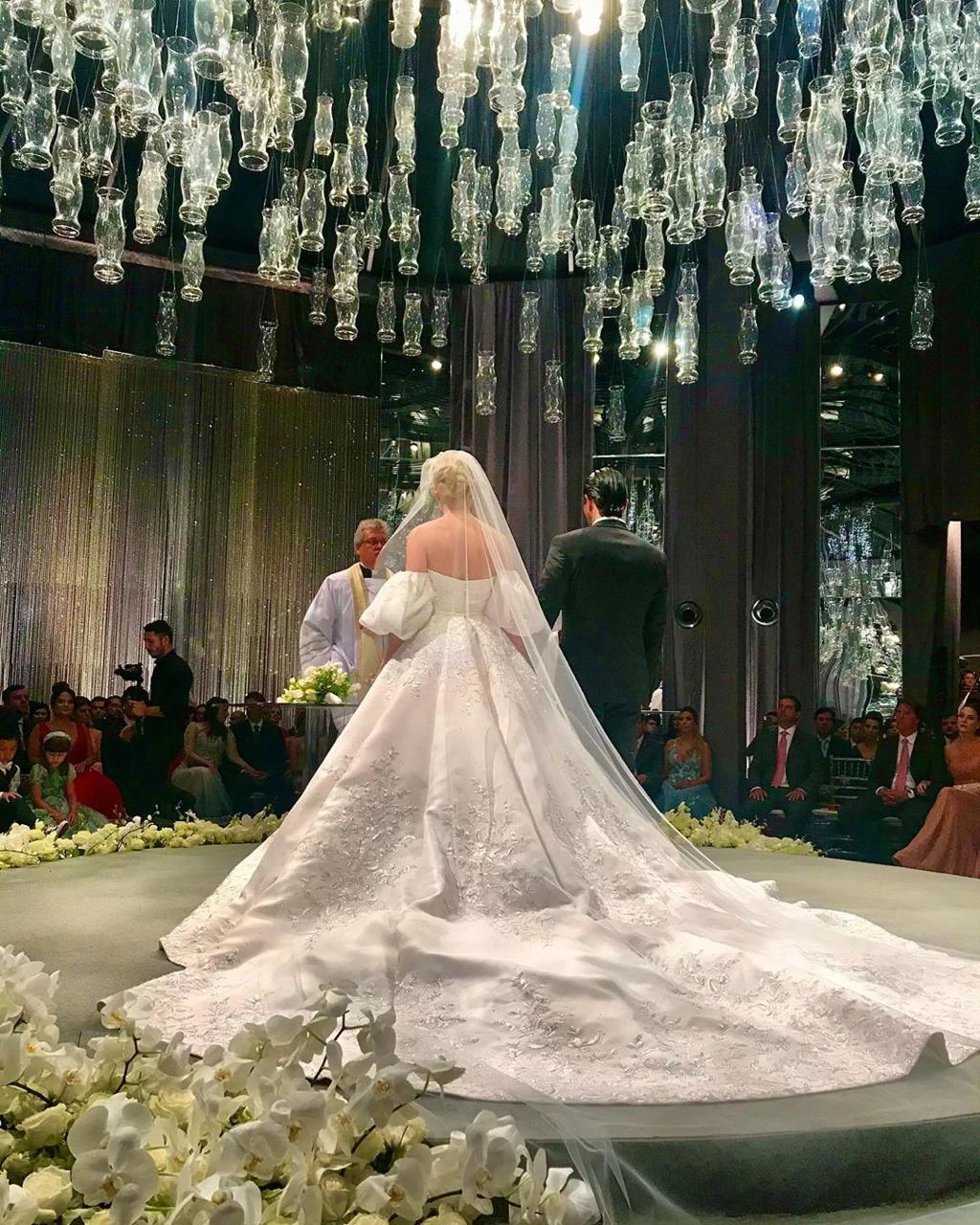 Cerimônia circular de casamento de Thássia Naves