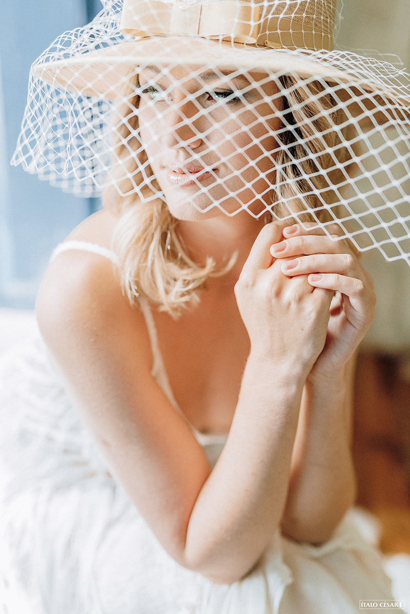 editorial casamento no campo com noiva e vestido boho