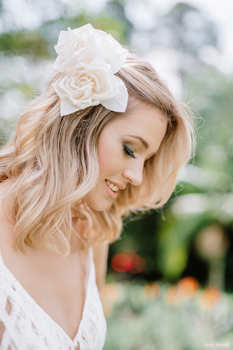 editorial casamento no campo vestido com renda e manga longa