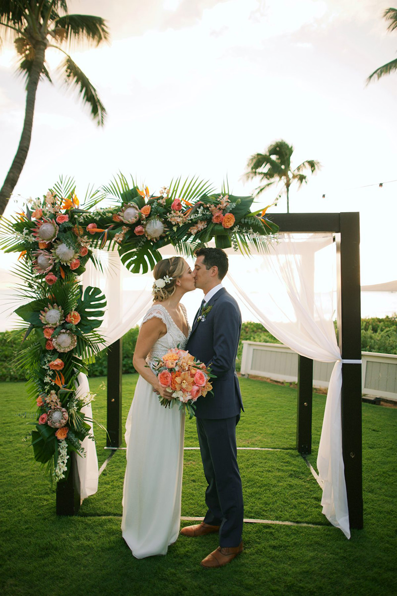 Casamento no verão: fotos com luz do pôr do sol