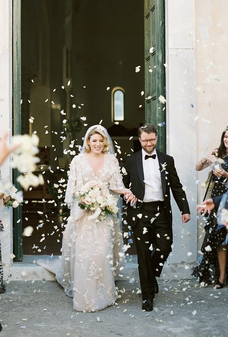 Cortejo de casamento ao ar livre