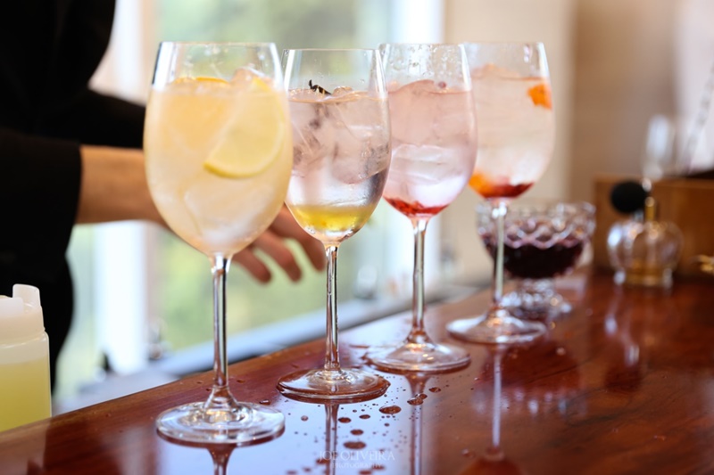 Casamento no verão: espumante com sorbet e flor comestível