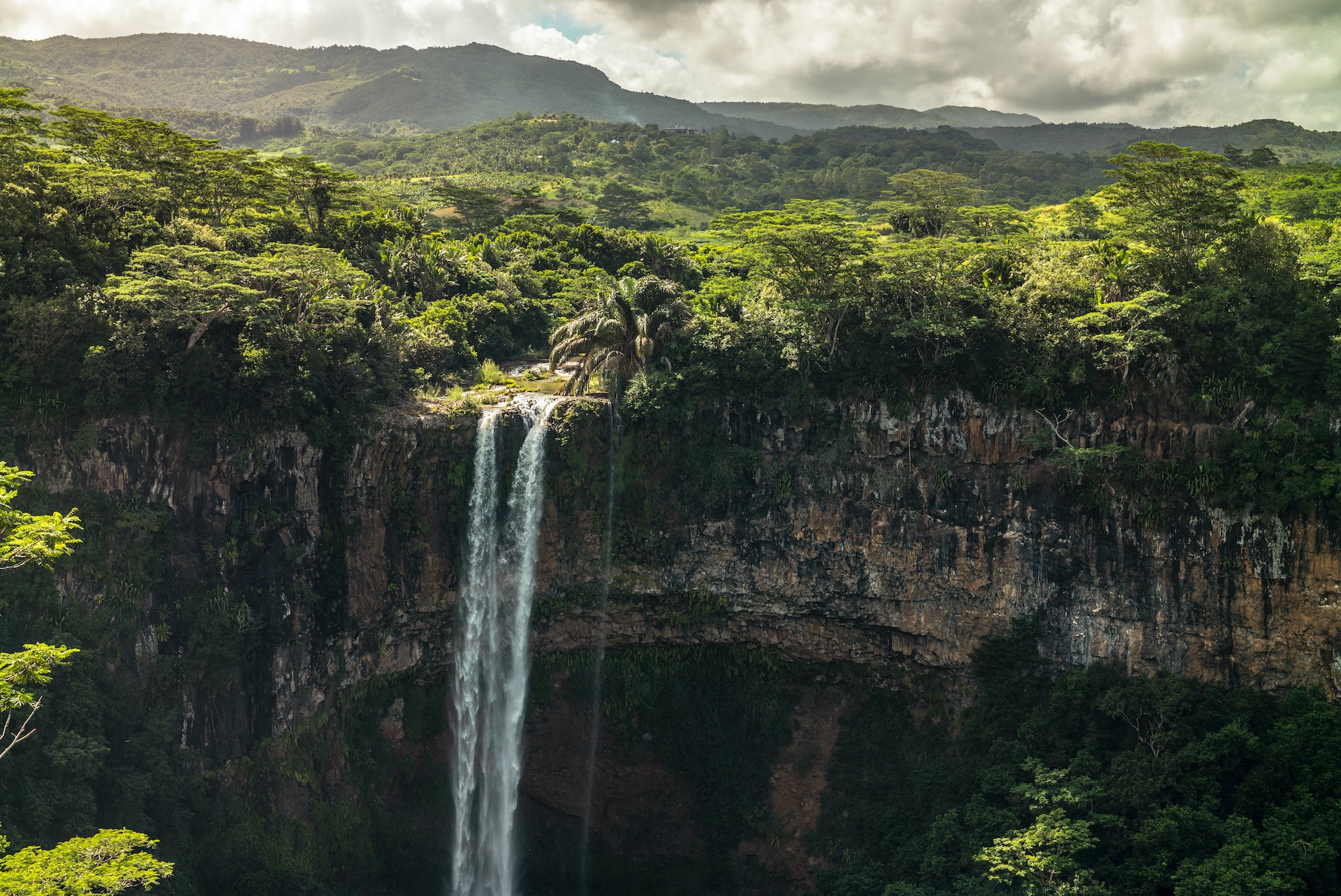 Cachoeira em Chamarel nas Ilhas Maurício para lua de mel