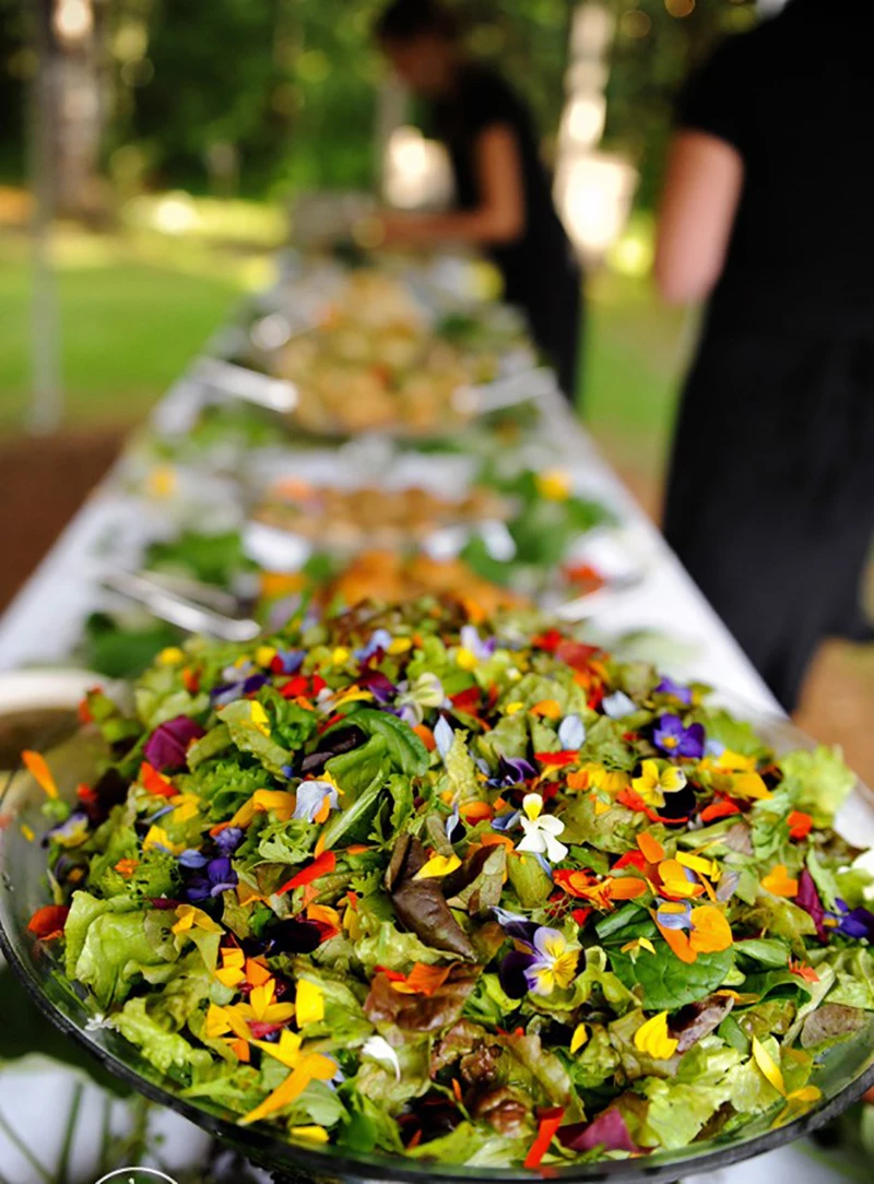 Casamento no verão: saladas e menus frescos