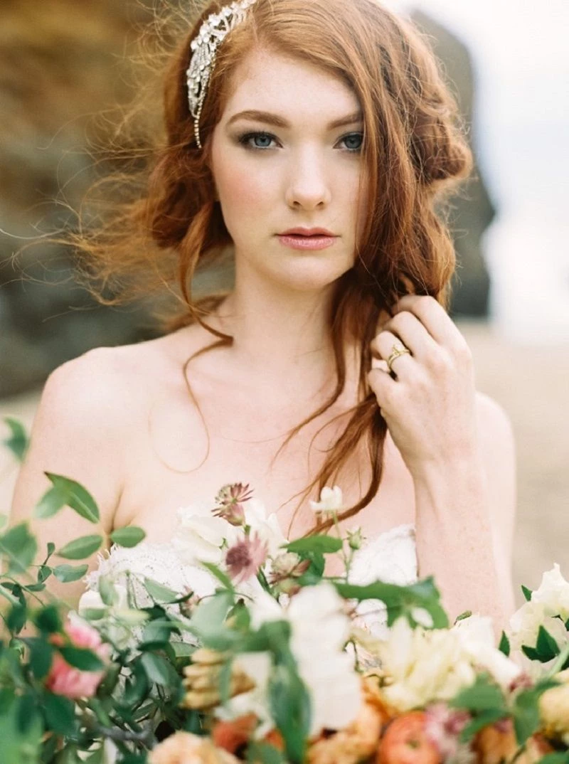 penteados para noivas ruivas semi-preso com volume