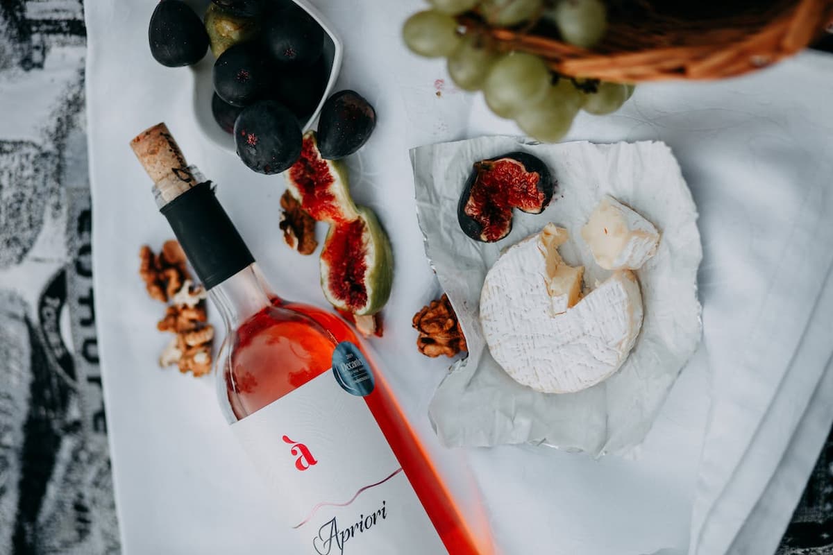 Degustação de vinhos como presente de casamento