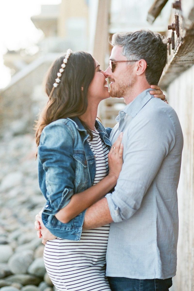 recém-casados organizando a nova vida juntos