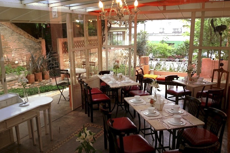 restaurante para casamento em são paulo _ flores na varanda