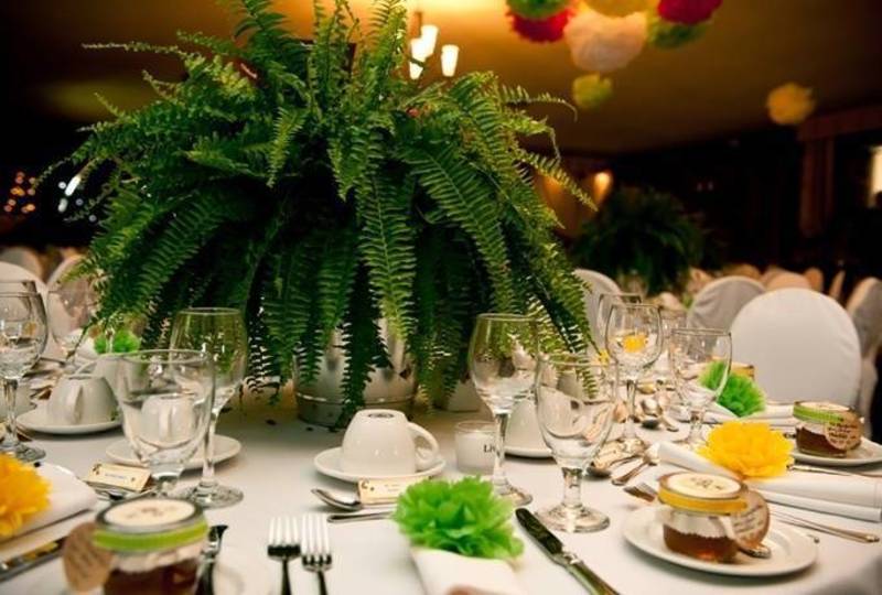 Samambaia na decoração de casamento 