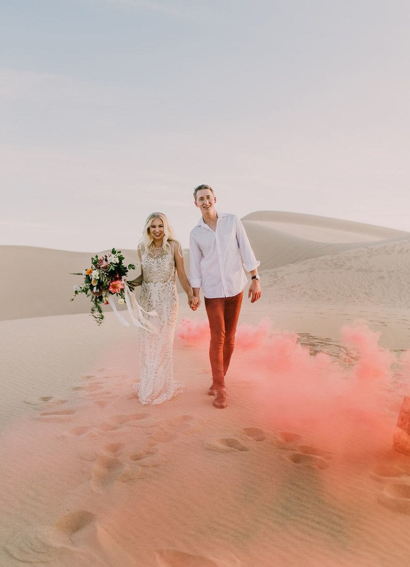 ensaio de casamento com smoke bombs