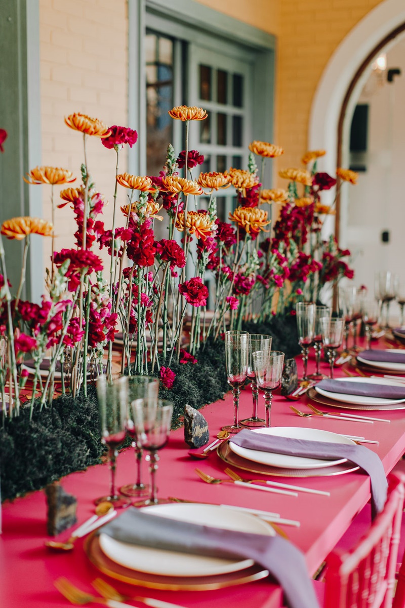 Tendências de decoração de casamento 2025 com práticas sustentáveis sem espuma floral