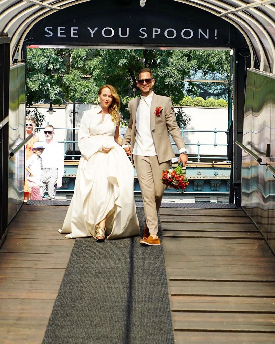 terno para noivo em tons terrosos - inspiração final com styling completo