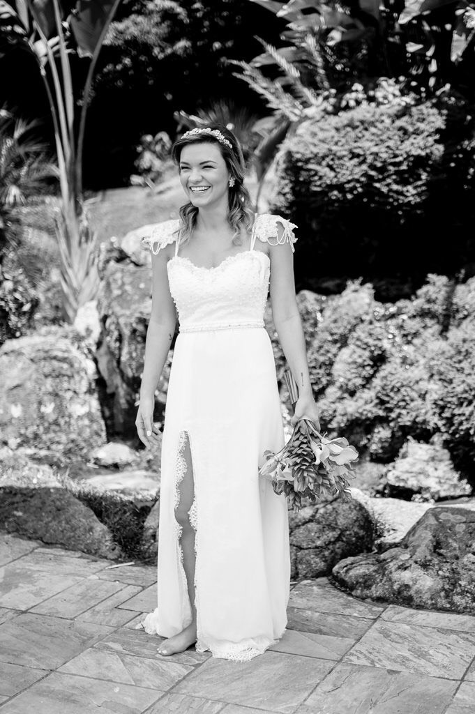 vestido de noiva com fenda na saia 5