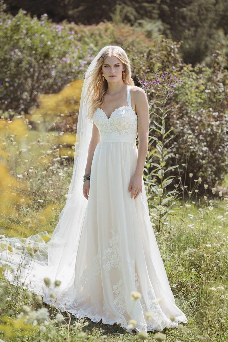 vestido de noiva corte império com renda e tule leve