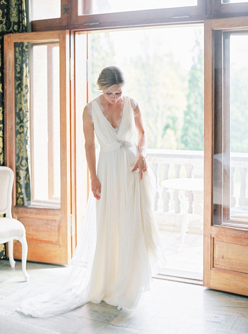 vestido de noiva corte império com renda floral