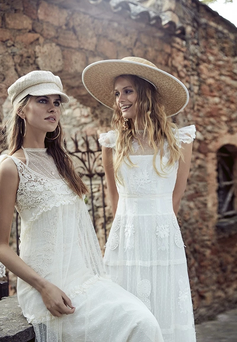 Vestido de noiva com decote halter para casamento diurno