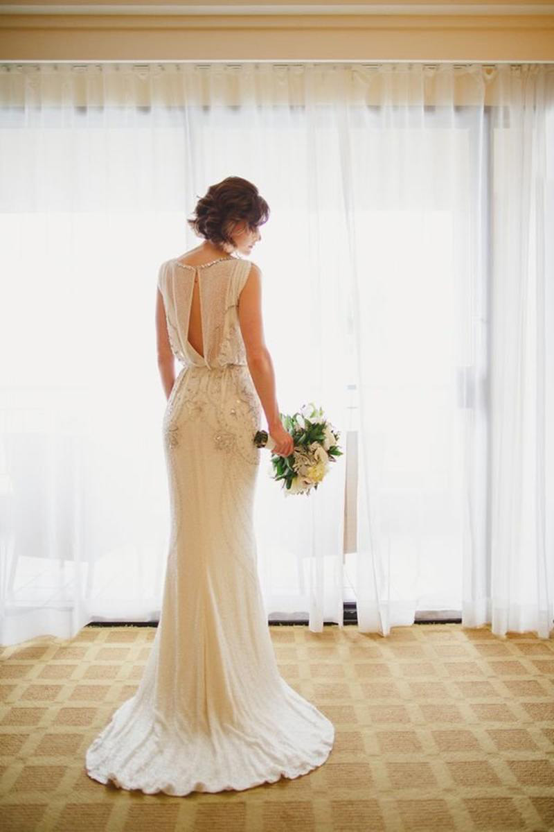 vestido de noiva com decote nas costas