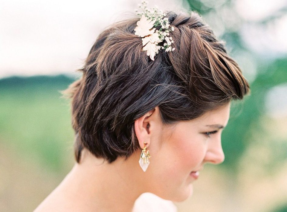 Penteado curto com textura para casamento
